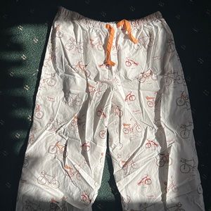 Women’s large lounge pants.